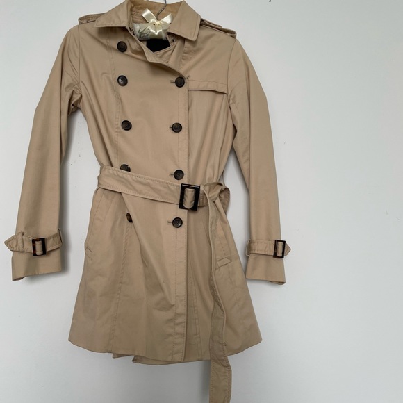 Banana Republic - Picture 3 of 10